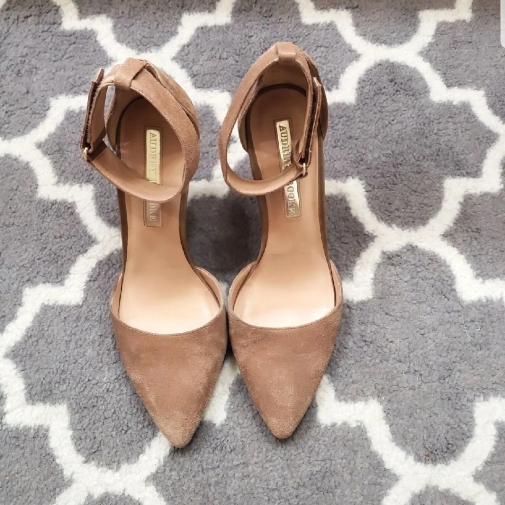 Tan pointed toe wedge heels
